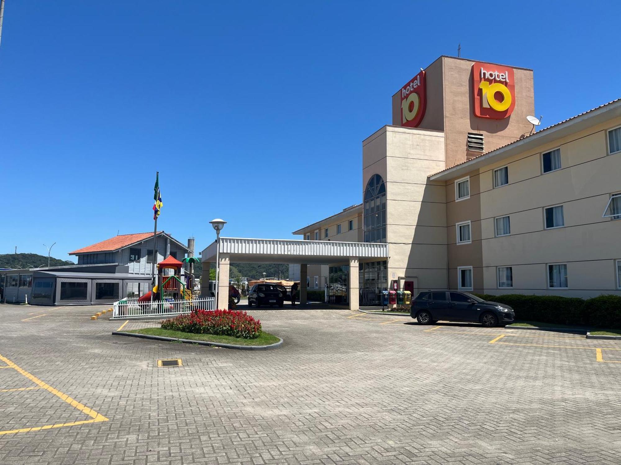Hotel 10 Itajai/Navegantes Extérieur photo